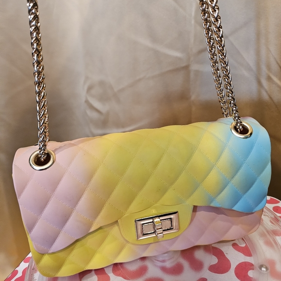 B Ombr​é Quilted Convertible Clutch Summer-y,fun, jelly,rainbow light  cute NWT - Picture 4 of 15